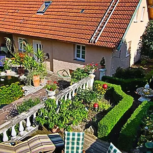 https://villa-toscana-moorenweis.com-bavaria.com